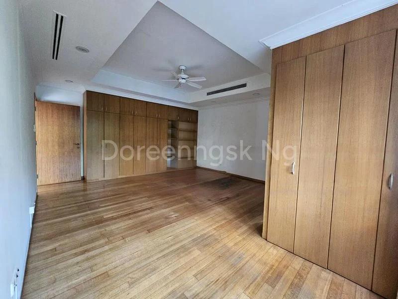 4 Bed Condo for Sale in  Camelot By-the-water - Image 18